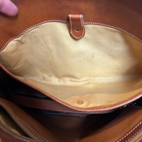 Vintage Dooney and Bourke Shoulder Satchel - Picture 5 of 12